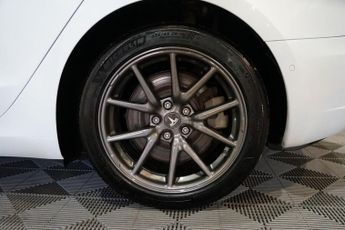 Tesla Model 3 Standard Range Plus Auto RWD 4dr