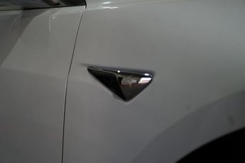 Tesla Model 3 Standard Range Plus Auto RWD 4dr