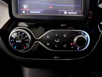 Renault Captur 0.9 TCe ENERGY Iconic SUV 5dr Petrol Manual Euro 6 (s/s) (90 ps)