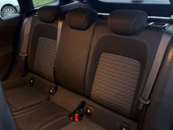 Vauxhall Astra 1.6 CDTi SRi Nav Sports Tourer Auto Euro 6 5dr