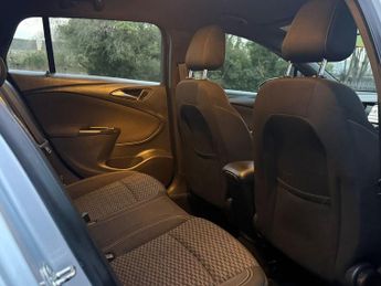 Vauxhall Astra 1.6 CDTi SRi Nav Sports Tourer Auto Euro 6 5dr