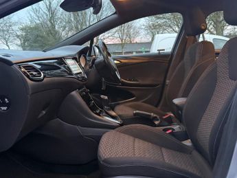 Vauxhall Astra 1.6 CDTi SRi Nav Sports Tourer Auto Euro 6 5dr