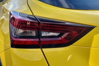 Nissan Juke 1.6 Hybrid N-Connecta 5dr Auto