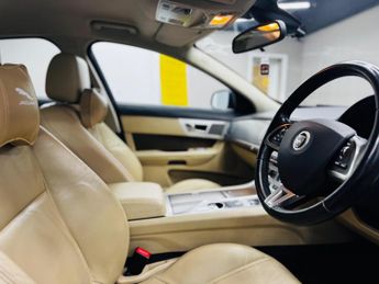 Jaguar XF 3.0d V6 Luxury Auto Euro 5 (s/s) 4dr
