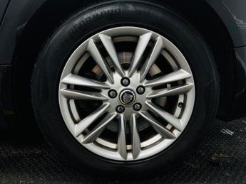 Jaguar XF 3.0d V6 Luxury Auto Euro 5 (s/s) 4dr