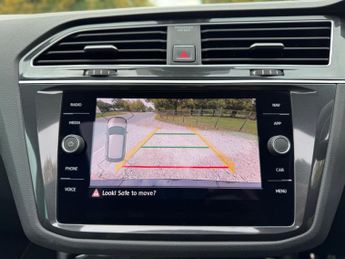 Volkswagen Tiguan 2.0 BiTDI R-Line DSG 4Motion Euro 6 (s/s) 5dr