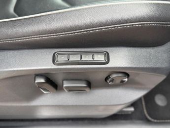 Volkswagen Tiguan 2.0 BiTDI R-Line DSG 4Motion Euro 6 (s/s) 5dr