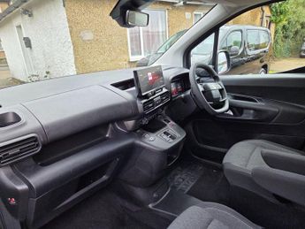 VAUXHALL COMBO LIFE DESIGN XL 7 Seater