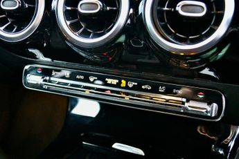 Mercedes-Benz A Class 1.3 A200 AMG Line (Executive) Hatchback 5dr Petrol 7G-DCT Euro 6