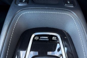 Toyota Corolla 1.8 VVT-h Design CVT Euro 6 (s/s) 5dr