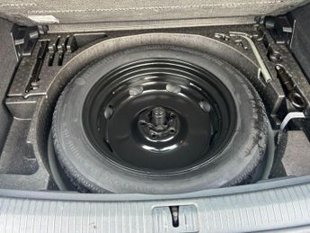 Volkswagen Tiguan 2.0 TDI SE Navigation DSG Euro 6 (s/s) 5dr