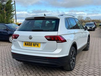 Volkswagen Tiguan 2.0 TDI SE Navigation DSG Euro 6 (s/s) 5dr