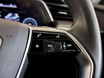 Audi e-tron 50 Technik SUV 5dr Electric Auto quattro 71.2kWh (11kW Charger) 