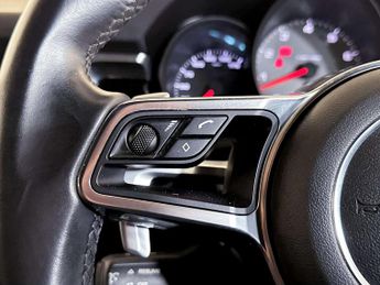 Porsche Macan 3.0T V6 S SUV 5dr Petrol PDK 4WD Euro 6 (s/s) (354 ps)