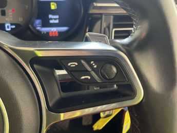 Porsche Macan 3.0T V6 S SUV 5dr Petrol PDK 4WD Euro 6 (s/s) (354 ps)