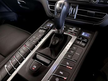 Porsche Macan 3.0T V6 S SUV 5dr Petrol PDK 4WD Euro 6 (s/s) (354 ps)