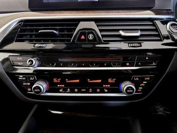 BMW 5 Series 2.0 520i GPF SE Touring 5dr Petrol Auto Euro 6 (s/s) (184 ps)