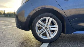 Toyota Corolla 1.8 VVT-h Icon CVT Euro 6 (s/s) 5dr