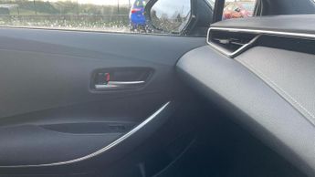 Toyota Corolla 1.8 VVT-h Icon CVT Euro 6 (s/s) 5dr