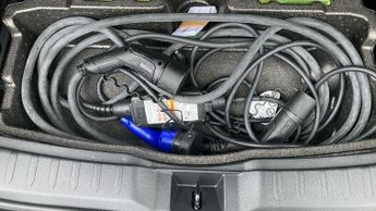 Toyota RAV4 2.5 VVT 18.1kWh Design CVT 4WD Euro 6 (s/s) 5dr