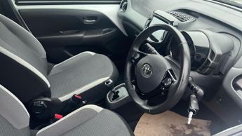 Toyota AYGO 1.0 VVT-i x-trend x-shift Euro 6 5dr (Safety Sense)