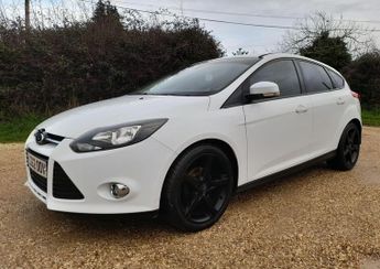Ford Focus 1.0T EcoBoost Titanium Euro 5 (s/s) 5dr