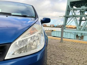 Renault Clio 1.6 VVT Expression 5dr
