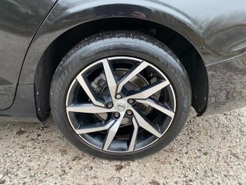 Volvo V60 2.0 D3 Momentum Plus Auto Euro 6 (s/s) 5dr