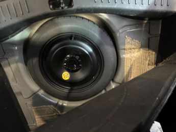 Ford Focus 1.6 Titanium 5dr