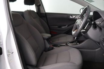 Hyundai IONIQ 1.6 h-GDi Premium DCT Euro 6 (s/s) 5dr