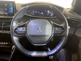 Peugeot E-2008 50kWh GT Premium SUV 5dr Electric Auto (136 ps)