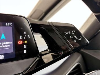 Volkswagen ID.3 Pro 58kWh Family Hatchback 5dr Electric Auto (145 ps)