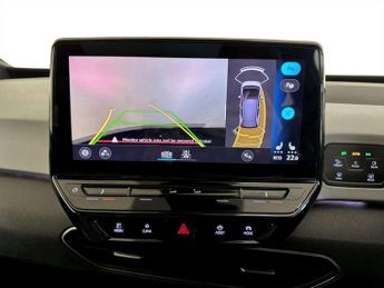 Volkswagen ID.3 Pro 58kWh Family Hatchback 5dr Electric Auto (145 ps)