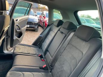 Volkswagen Tiguan 2.0 TDI BlueMotion Tech SEL DSG 4Motion Euro 6 (s/s) 5dr