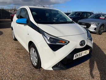 Toyota AYGO 1.0 VVT-i x-play Euro 6 5dr