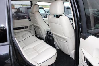 Land Rover Range Rover 4.4 TD V8 Vogue Auto 4WD Euro 5 5dr