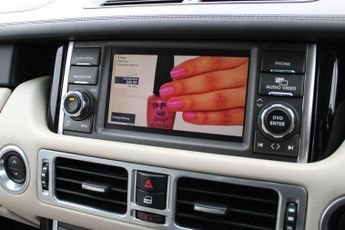 Land Rover Range Rover 4.4 TD V8 Vogue Auto 4WD Euro 5 5dr