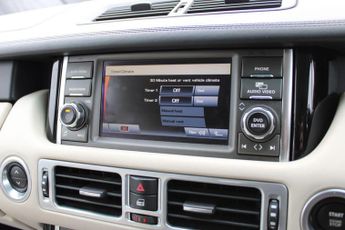 Land Rover Range Rover 4.4 TD V8 Vogue Auto 4WD Euro 5 5dr
