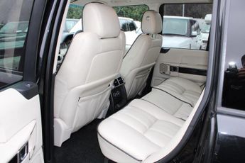 Land Rover Range Rover 4.4 TD V8 Vogue Auto 4WD Euro 5 5dr