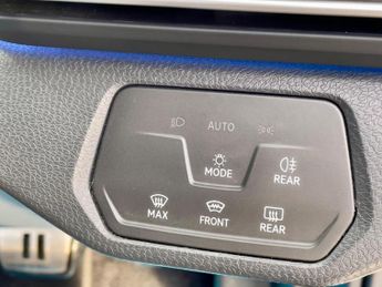 Volkswagen ID.4 Pro Performance 77kWh 1ST Edition Auto 5dr