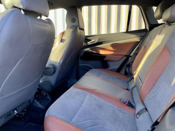 Volkswagen ID.4 Pro Performance 77kWh 1ST Edition Auto 5dr