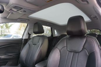 Vauxhall Grandland X 1.2 Turbo Elite Nav Auto Euro 6 (s/s) 5dr