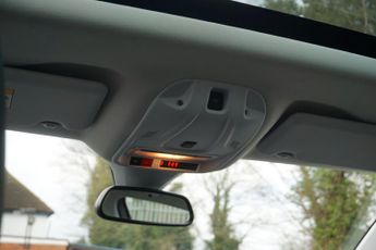 Vauxhall Grandland X 1.2 Turbo Elite Nav Auto Euro 6 (s/s) 5dr