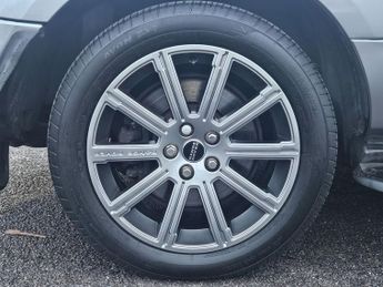 Land Rover Range Rover 4.4 TD V8 Vogue Auto 4WD Euro 5 5dr