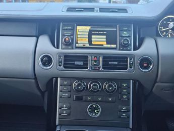 Land Rover Range Rover 4.4 TD V8 Vogue Auto 4WD Euro 5 5dr