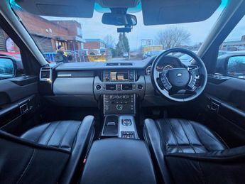 Land Rover Range Rover 4.4 TD V8 Vogue SUV 5dr Diesel Auto 4WD Euro 5 (313 bhp)