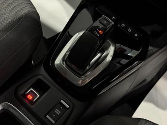 Vauxhall Corsa Electric 50kWh SE Nav Auto 5dr (7.4Kw Charger)