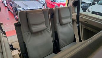 Land Rover Discovery 4 3.0 TD V6 HSE Auto 4WD Euro 4 5dr