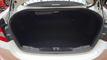 Jaguar XF 2.0I PORTFOLIO ULEZ FREE LOW MILEAGE