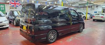 Nissan Elgrand HIGHWAY STAR E51 4WD